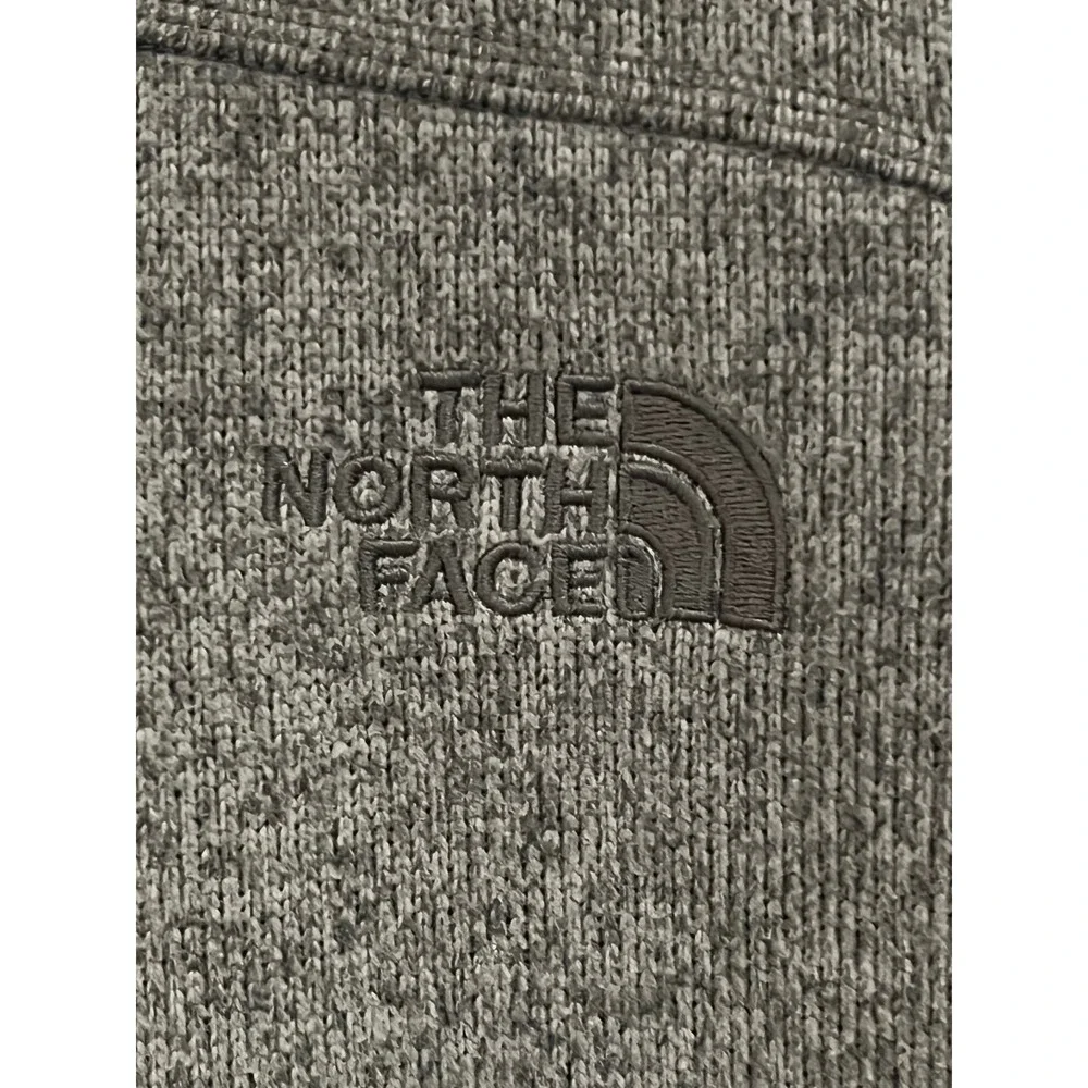 The North Face Mens Gordon Lyons 1/4 Zip Fleece Pullover Gray NF0A2SUX Small